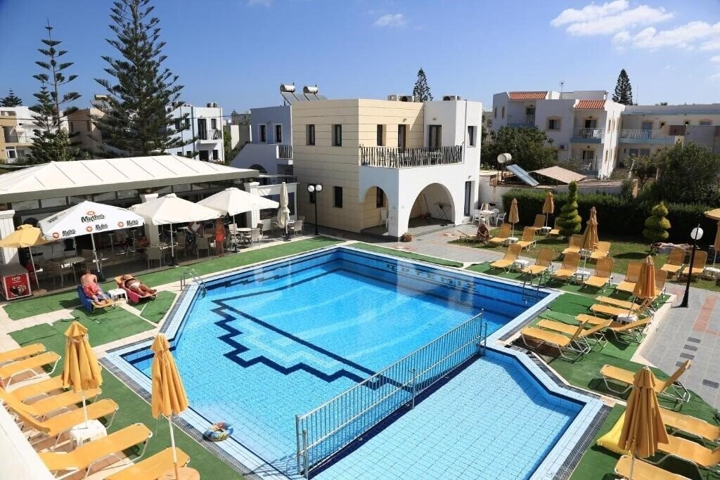 Отель Artemis Rooms 3*