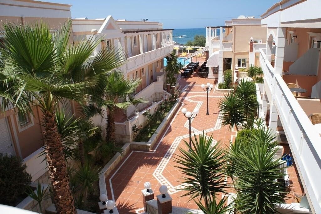 Фото Elektra Beach Hotel 3*