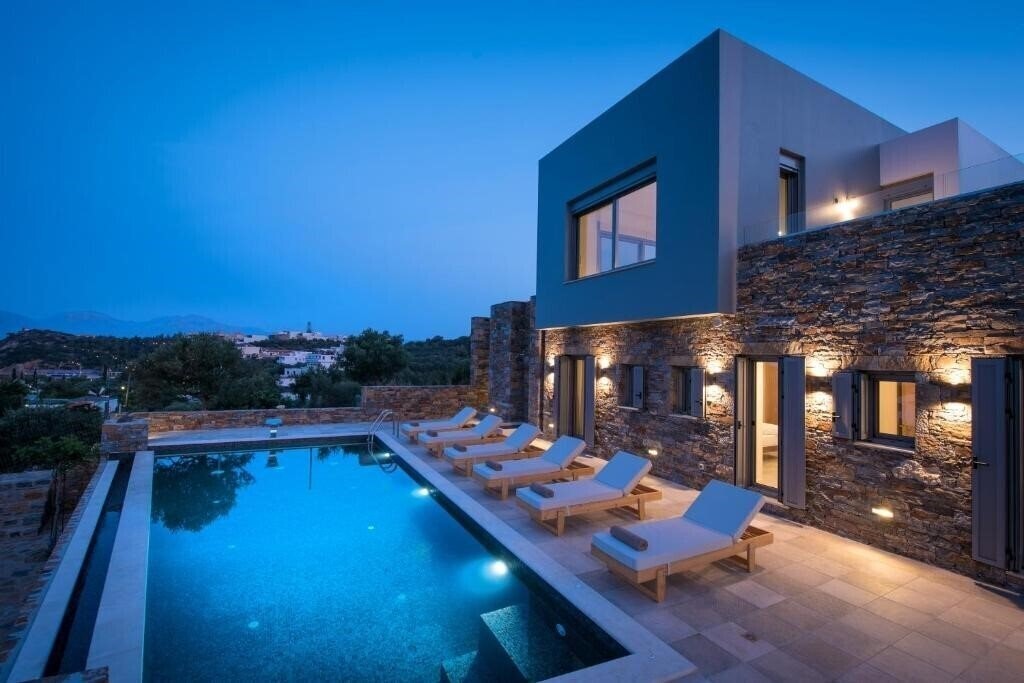 Готель Hermione Villa 3*