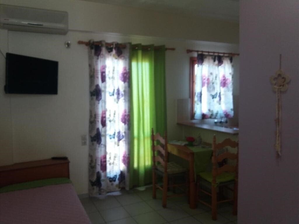 Картинка Lia Sofia 3*
