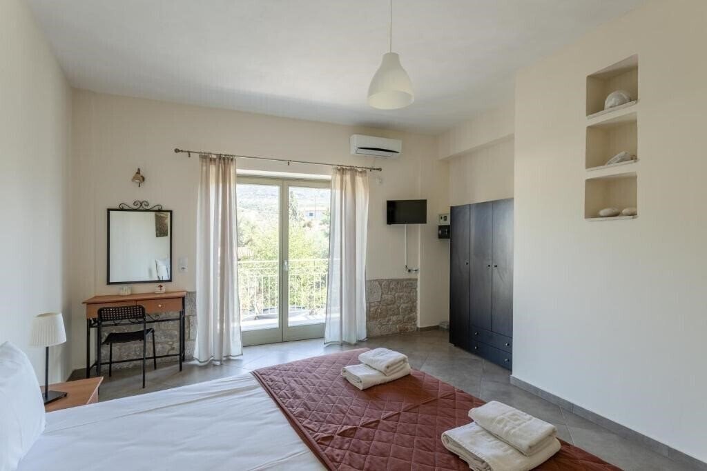 Отель Orion Residence Mani 3*