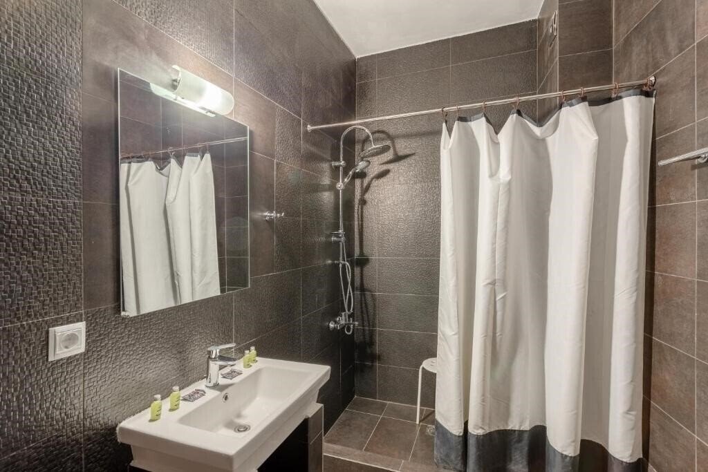 Фото Orion Residence Mani 3*