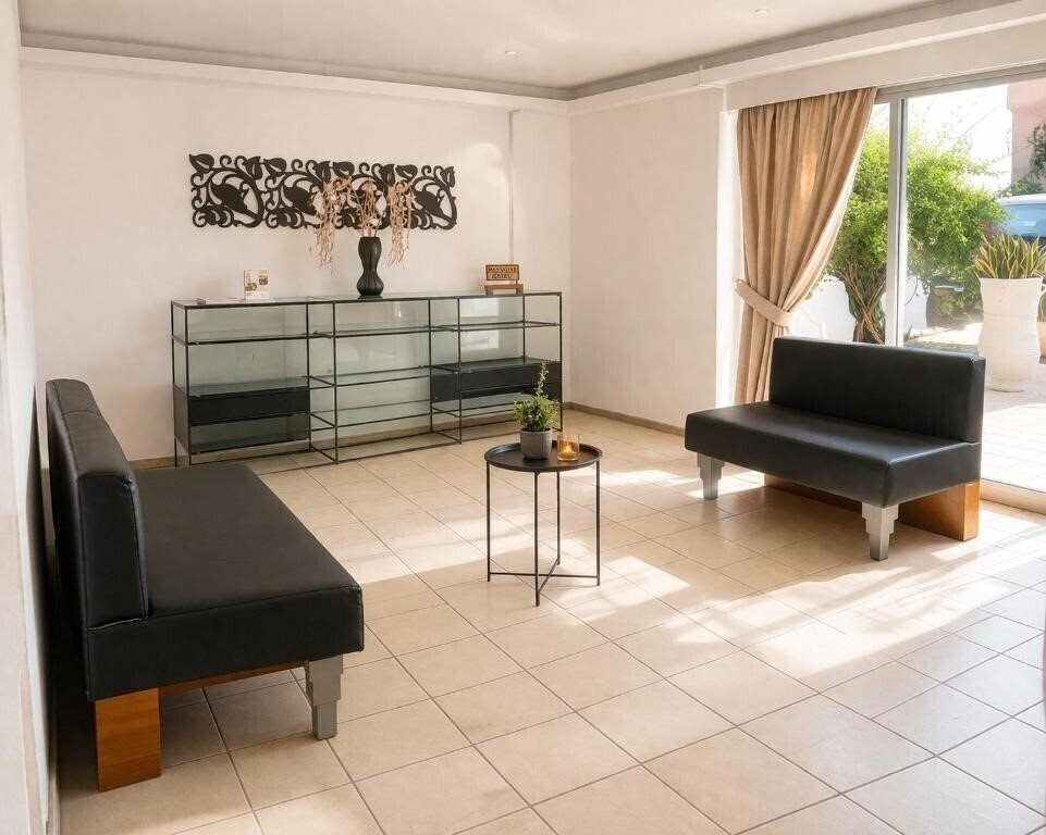 Готель Pasiphae Self Hotel 2*