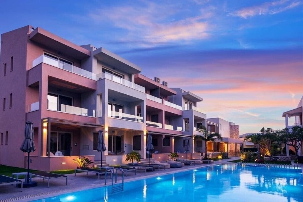 Отель Relax Hotel 3*