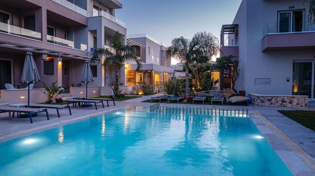 Фото Relax Hotel 3*