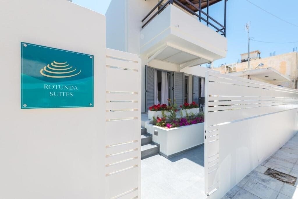 Фото Rotunda Suites 3*