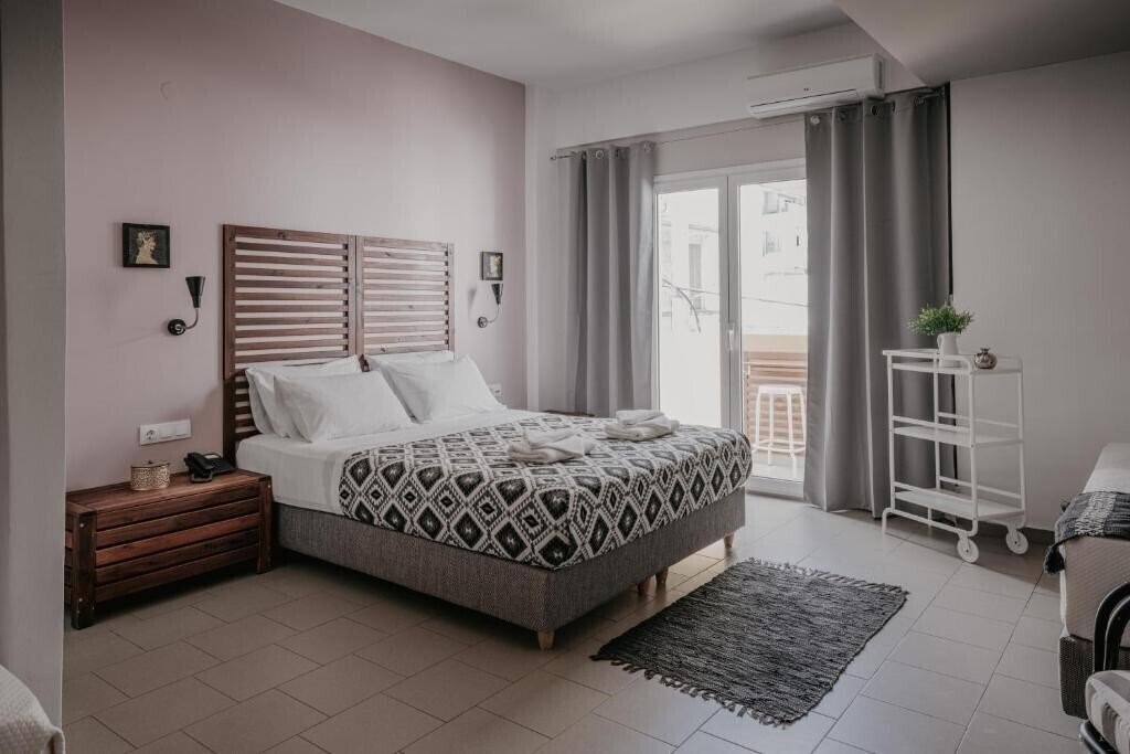 Отель Tellus City Hotel 3*