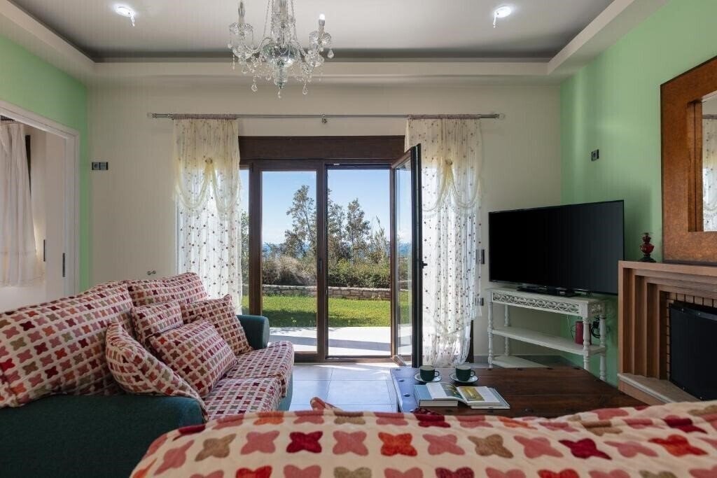 Фотографія Villa Ellis 3*