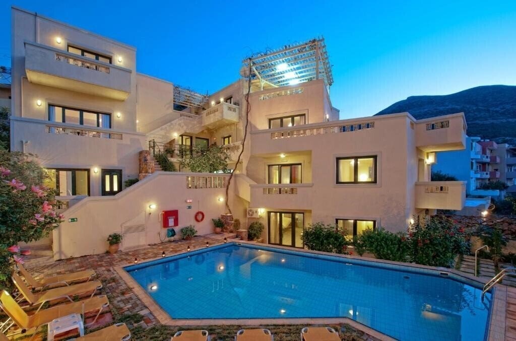 Отель Villiana Holiday Apartments 3*