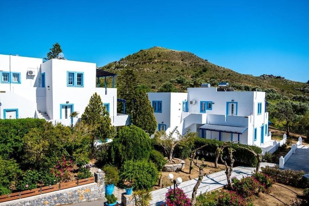 Фото Anna-Ageliki Apartments 3*