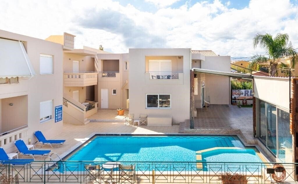 Отель Sun Beach Apartments 3*
