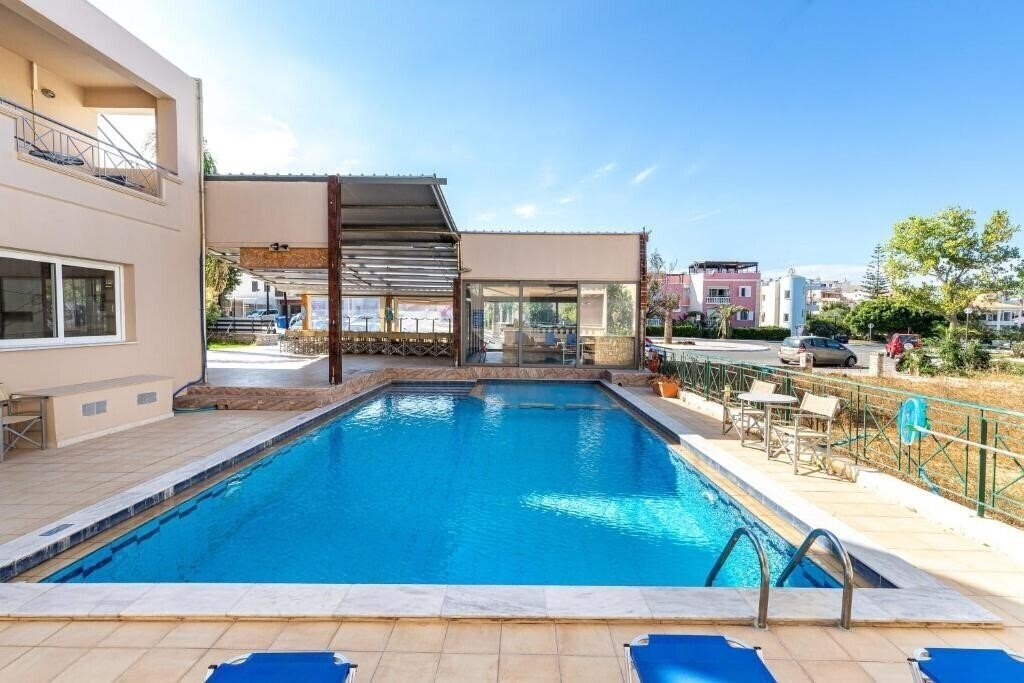 Фотография Sun Beach Apartments 3*