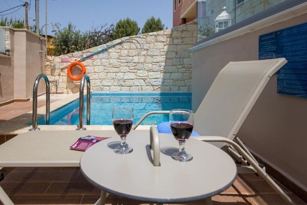 Фотография Villa Constancia 3*