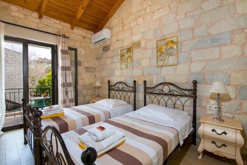 Отель Villa Constancia 3*