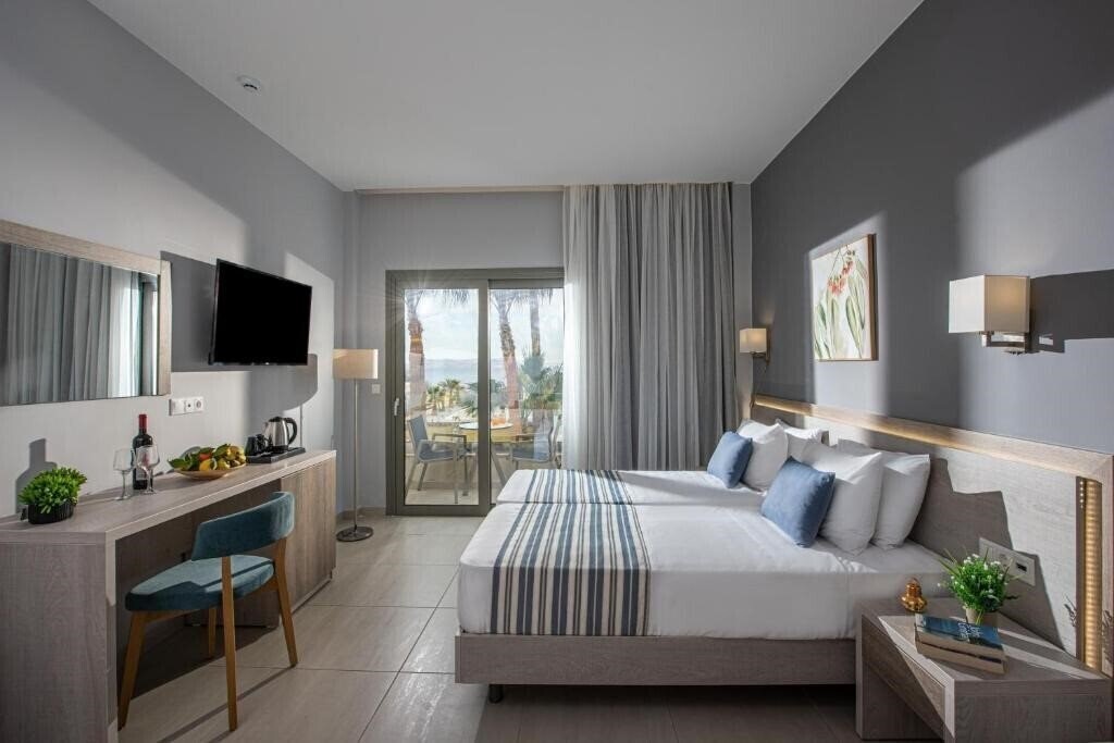 Картинка Saint George Gournes Bay 4*