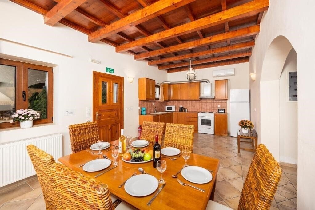 Картинка Erato Villa 2*