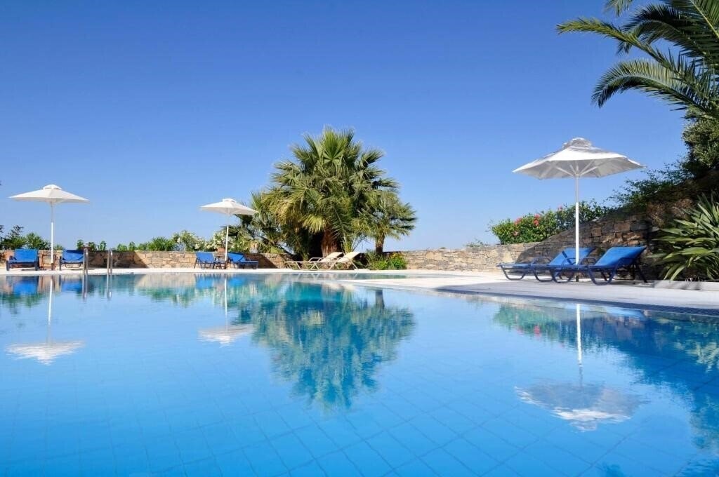 Готель Elounda Living Residences 4*