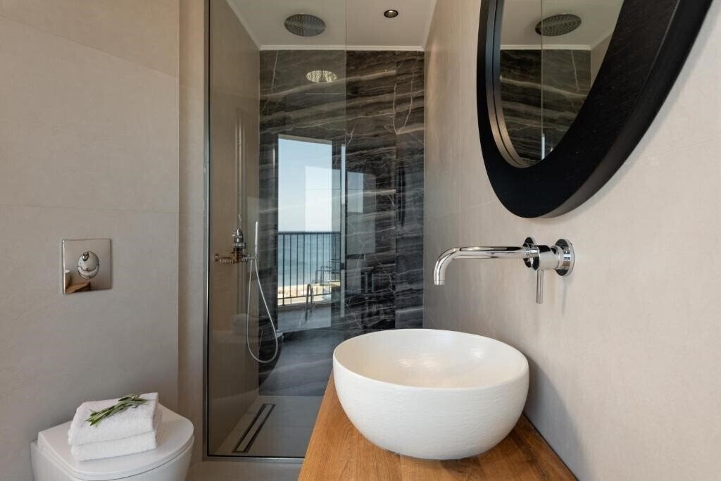 Фото Ideon Hotel 3*