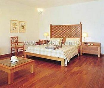 Готель Peninsula 4*