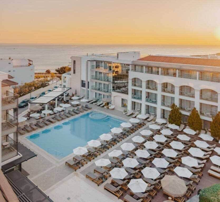 Отель Albatros SPA Resort Hotel 5*