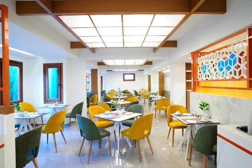 Картинка Atrium Ambiance Hotel 4*