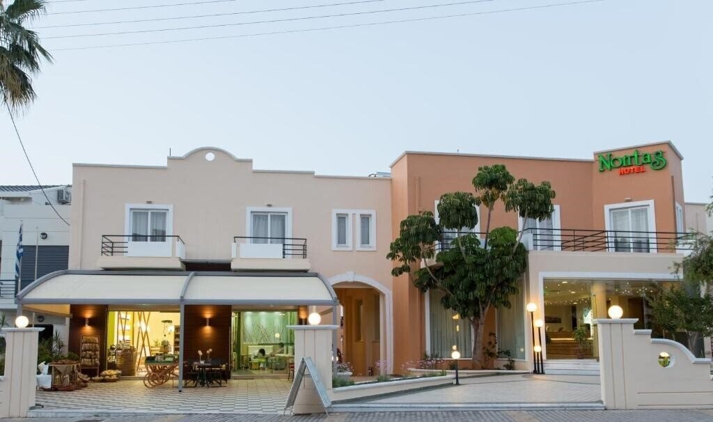 Готель Nontas Hotel 3*