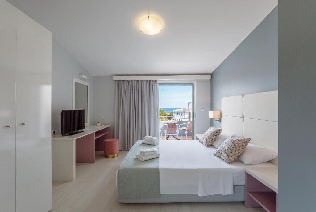 Готель Sunrise Village (Platanias) 3*