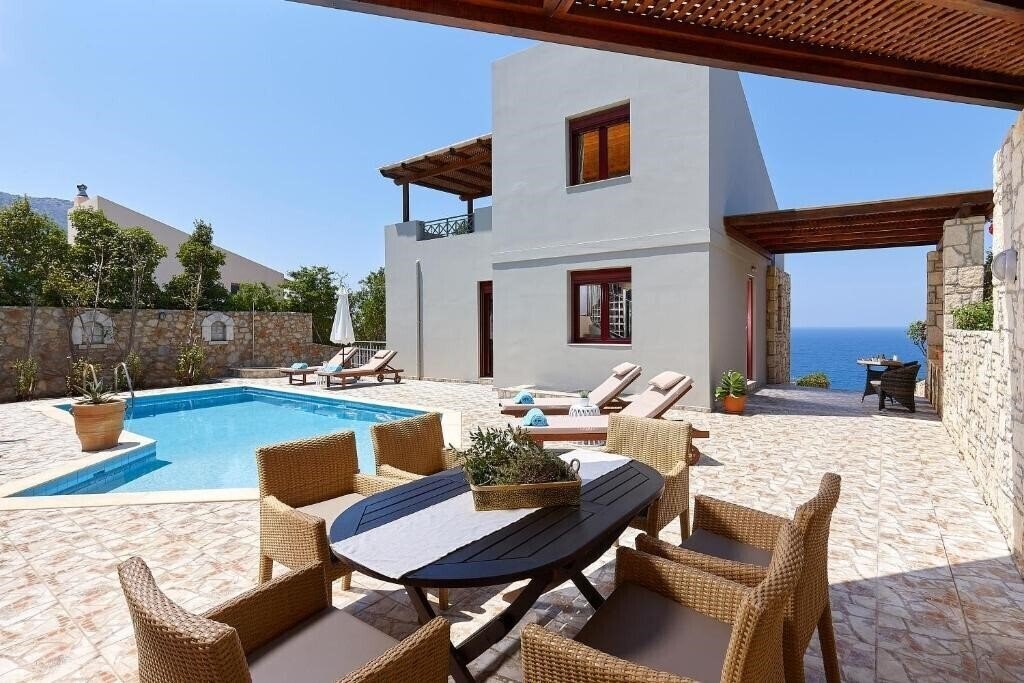 Фото Okeanides Luxury Villas 4*