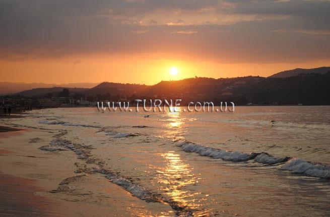 Отель Delfina Beach 3*