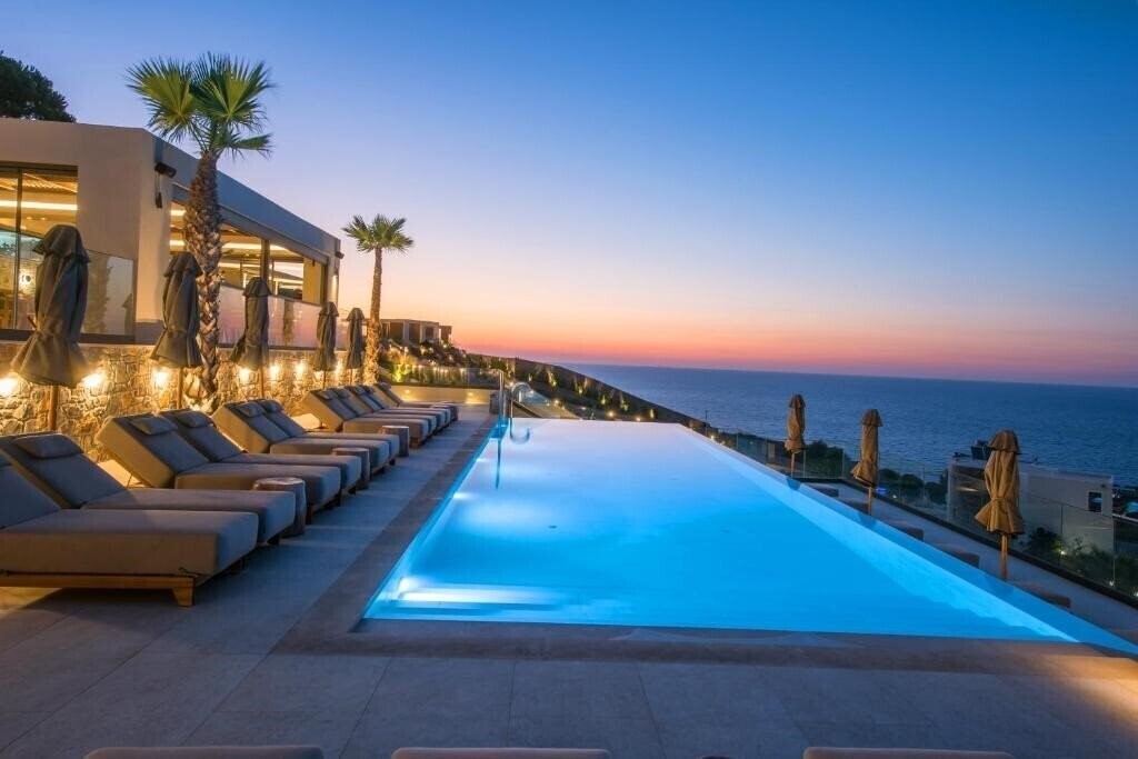 Отель Happy Cretan Aparthotel 4*