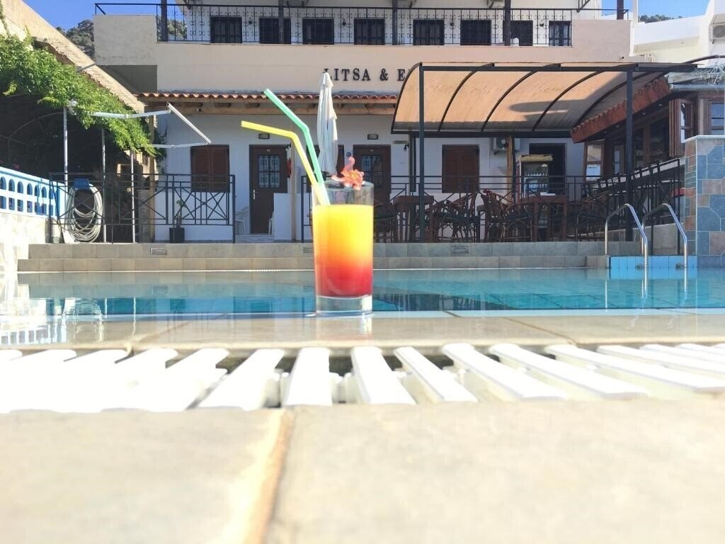 Готель Litsa Efi 3*