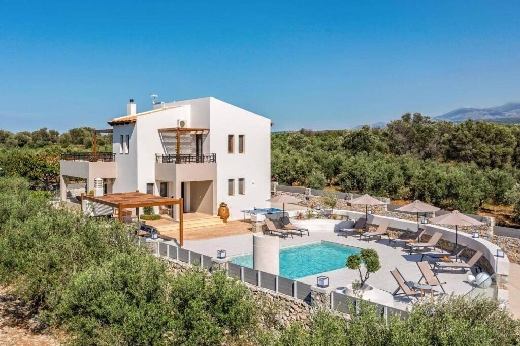 Отель Erato Villa by Villa Plus 3*