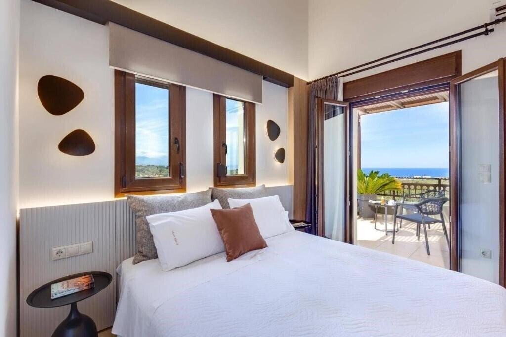 Фото Erato Villa by Villa Plus 3*
