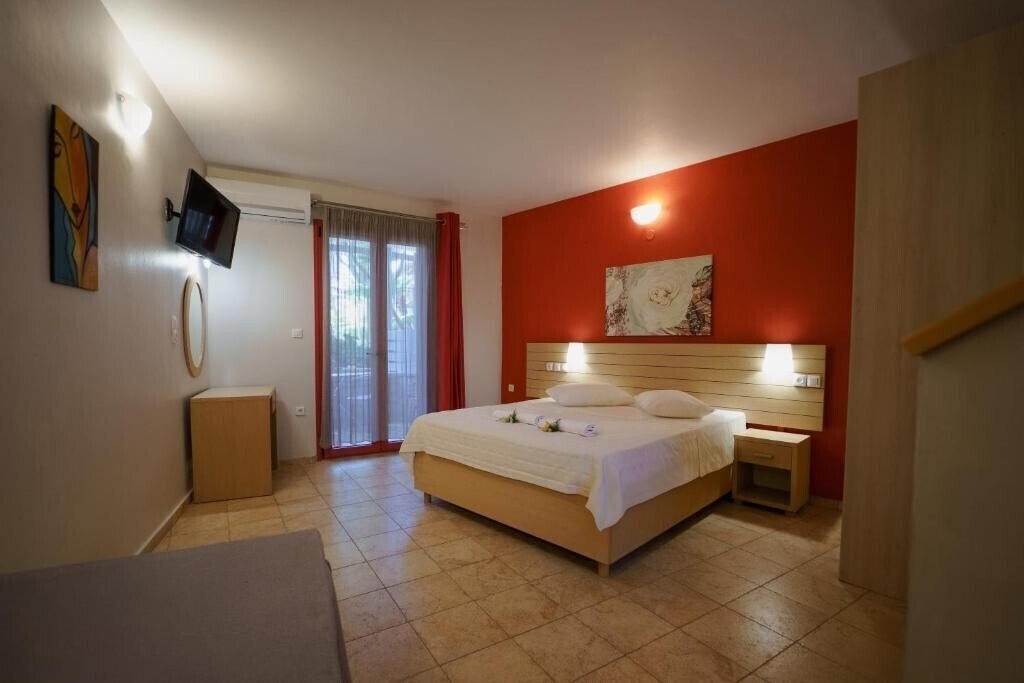 Изображение Rouda Bay Beach Hotel 3*