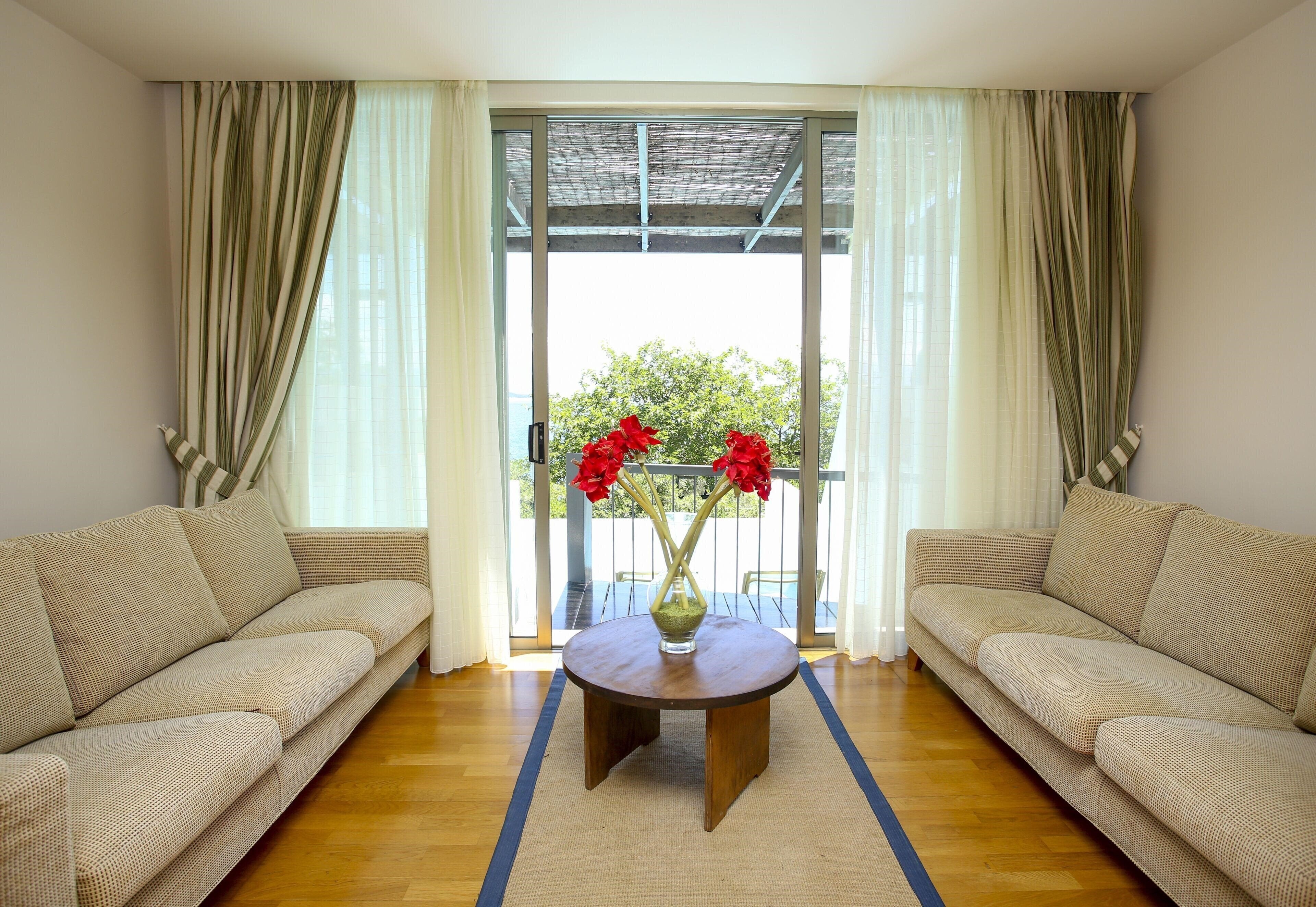 Картинка Ionian Blue 5*