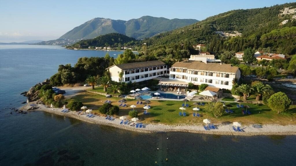 Отель Porto Ligia 3*