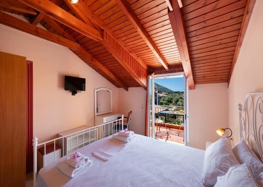 Фото Villa Verde Fenia Вилла вилла