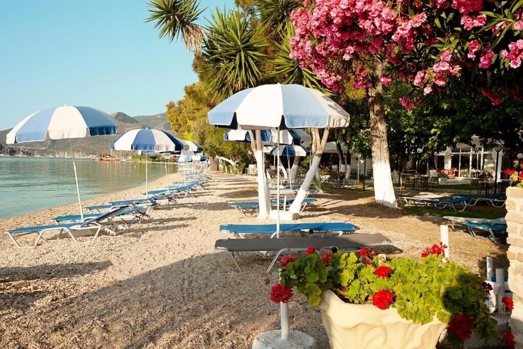 Фото Avra Beach 3*