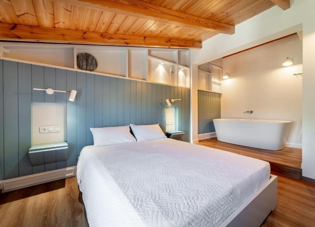 Фото Allure Central Boutique Hotel 3*