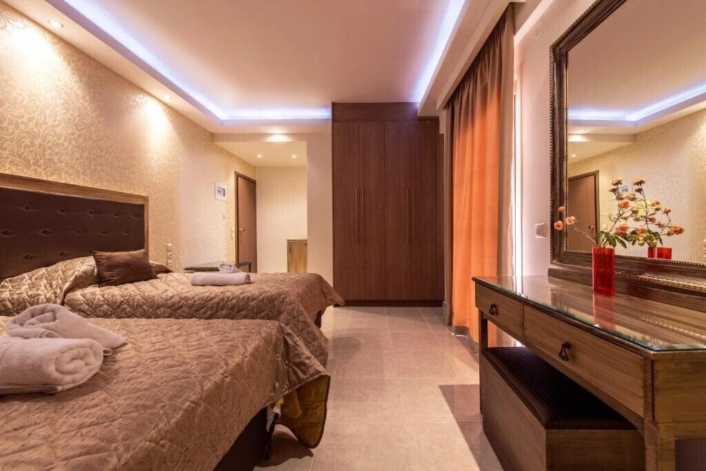 Фото Pirofani Hotel 3*