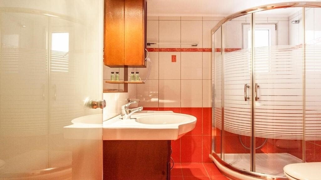 Фотография Pirofani Hotel 3*