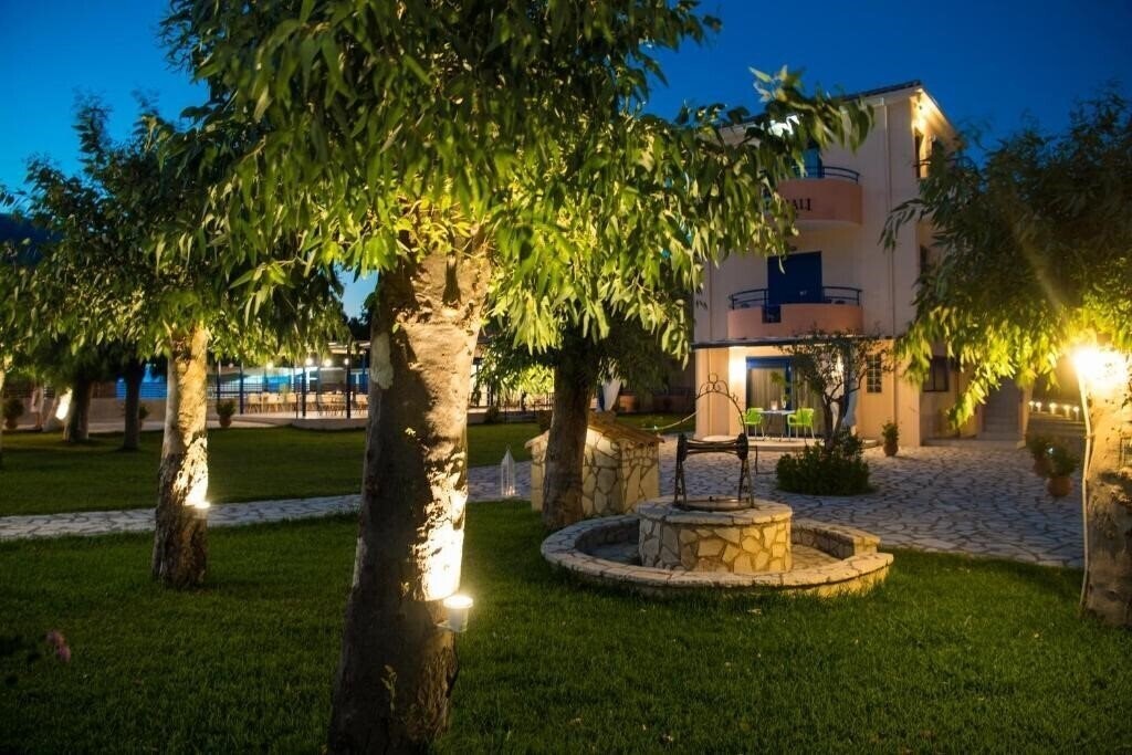 Картинка Akroyiali Resort 3*