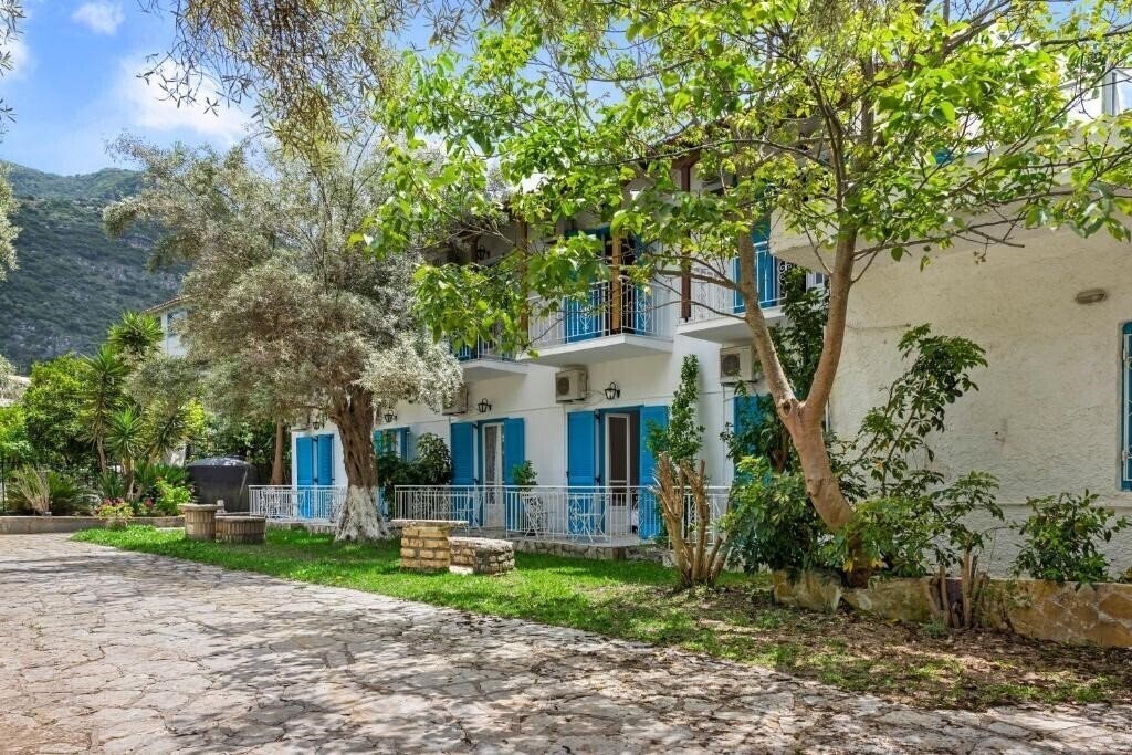 Отель Oceanis (Mikros Gialos) 3*