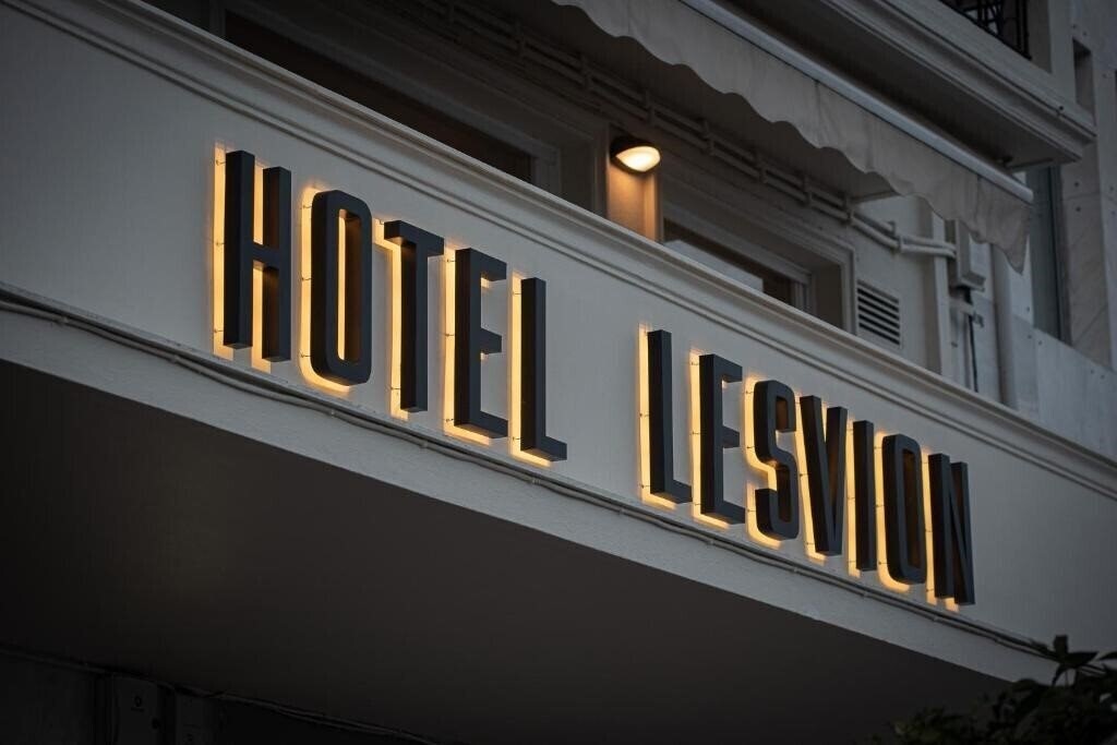 Готель Lesvion Hotel 3*