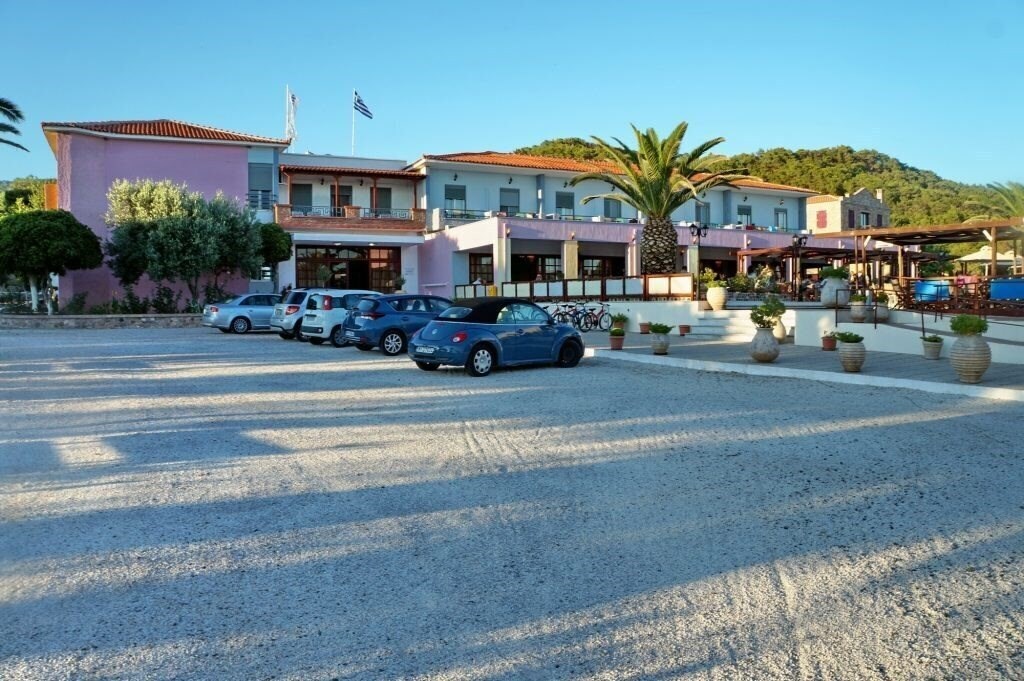 Картинка Irini Beach 3*