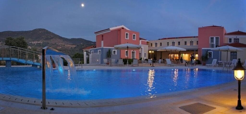 Фотографія Theofilos Superior Resort Hotel & SPA 3*