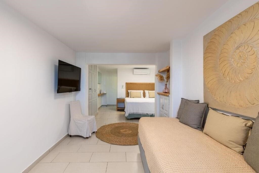 Фото Elena Hotel 3*
