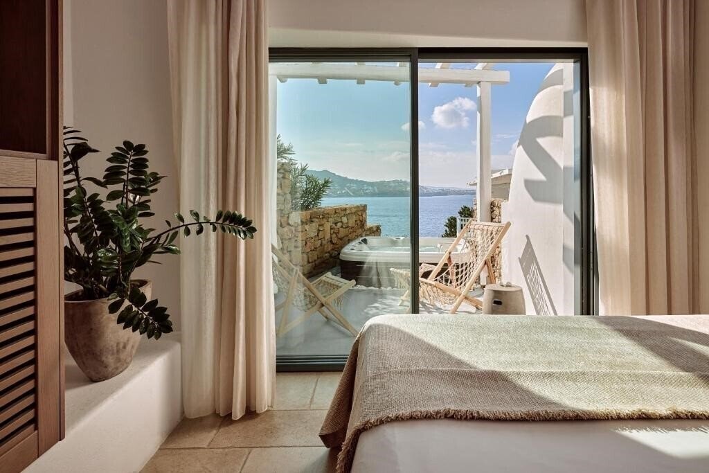 Готель Adonis Mykonos 4*