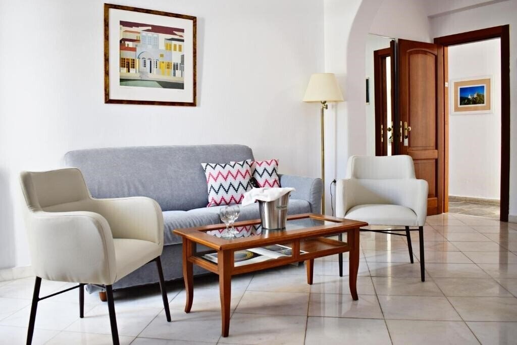 Картинка Adonis Mykonos 4*