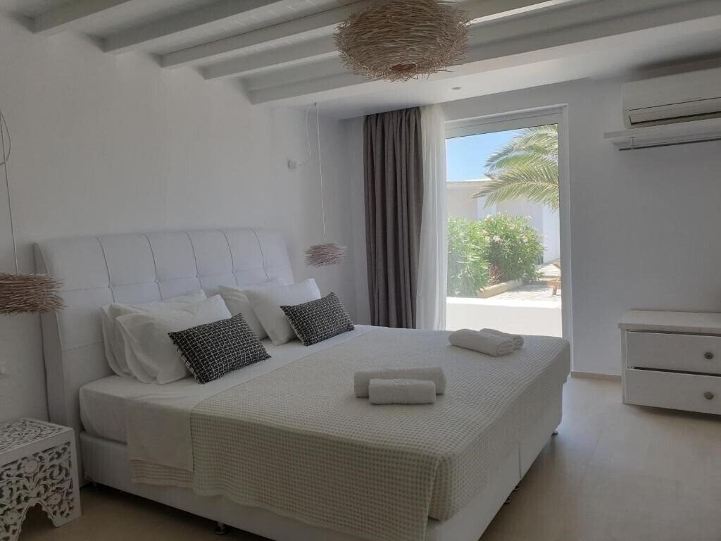 Фото Belou Hotel 3*